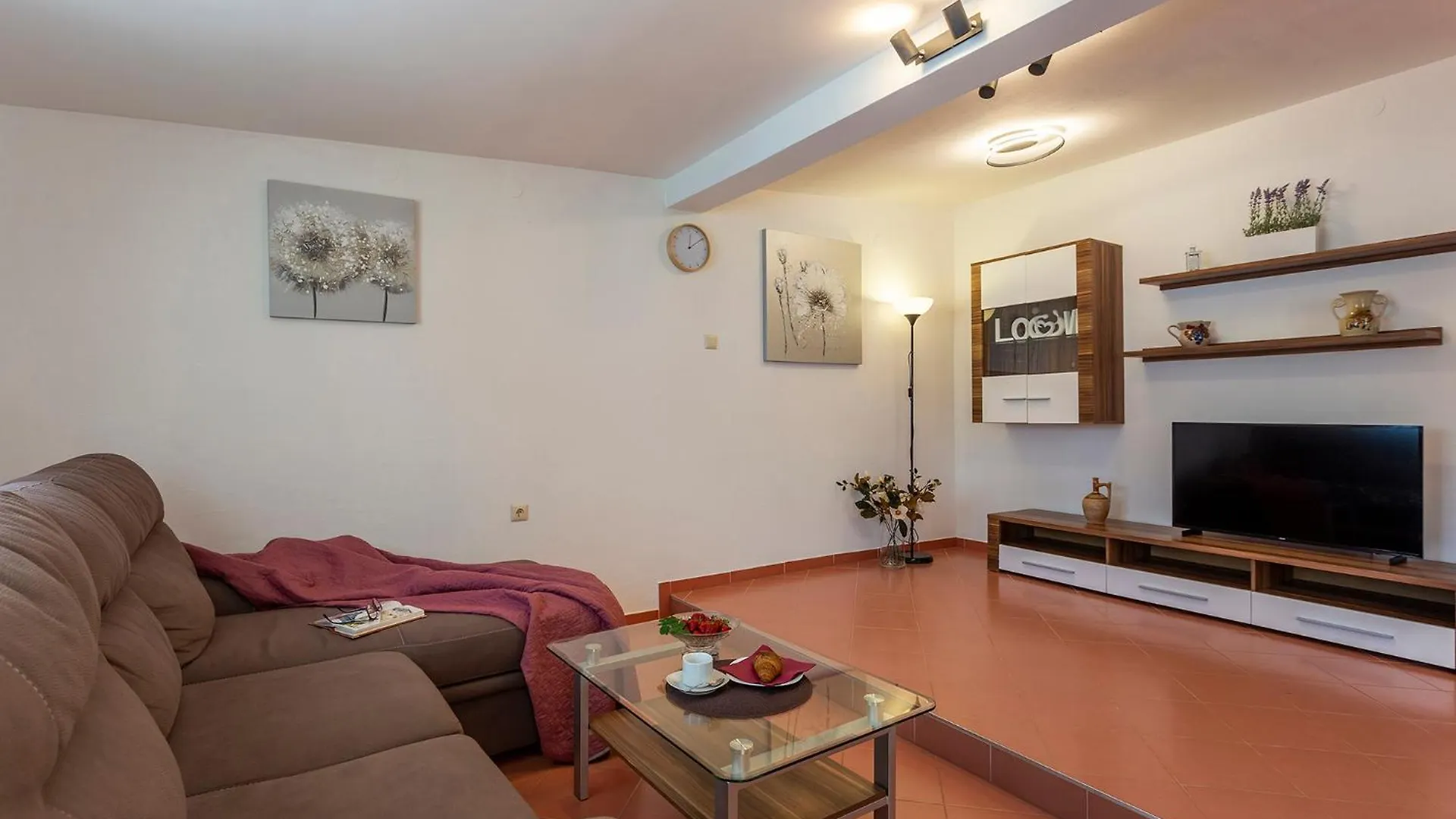 度假居 Elegant Villa With Private Pool And Stunning Garden In The Picturesque Village Of Brhanici Svetvinčenat