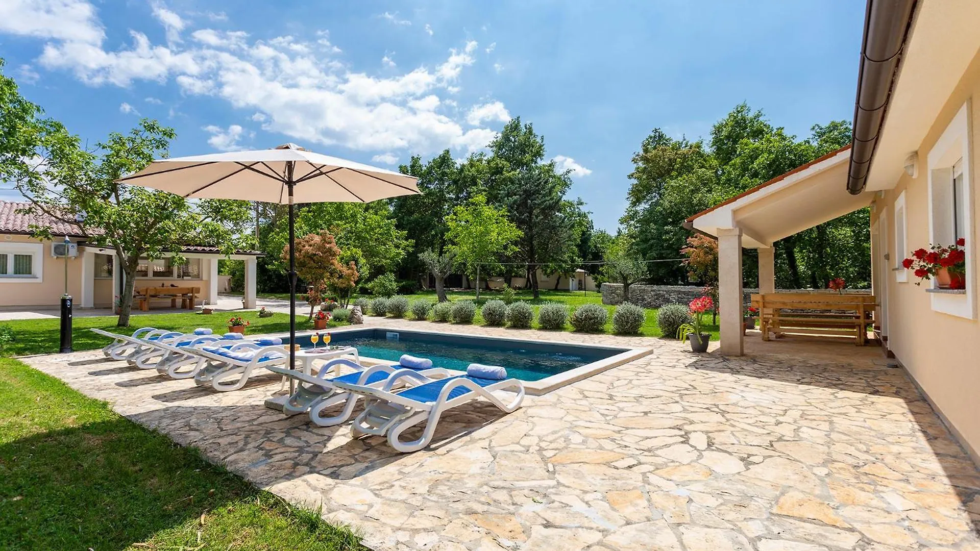 Elegant Villa With Private Pool And Stunning Garden In The Picturesque Village Of Brhanici Svetvinčenat 0*,  克罗地亚